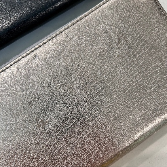 The Sak 2-4-1 Bundle of Leather Crossbody Organizers - Picture 9 of 16